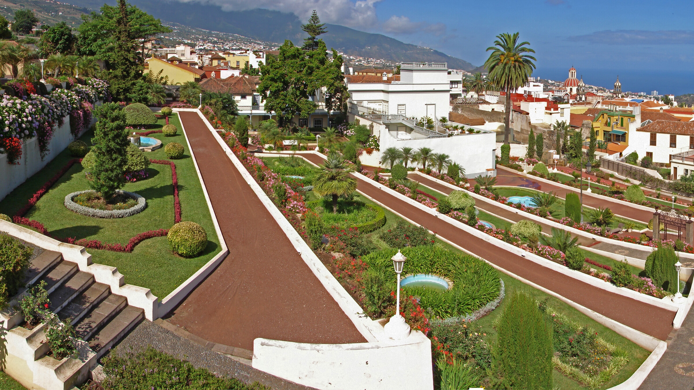 Qué ver en La Orotava: balcones, jardines, molinos y la puerta del Teide